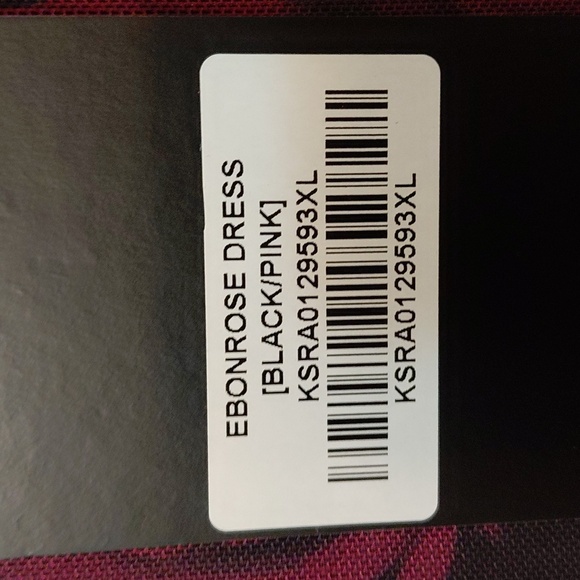 KILLSTAR 3XL EBON ROSE SHORT SLEEVES RED ROSES HAS POCKETS - Picture 10 of 17